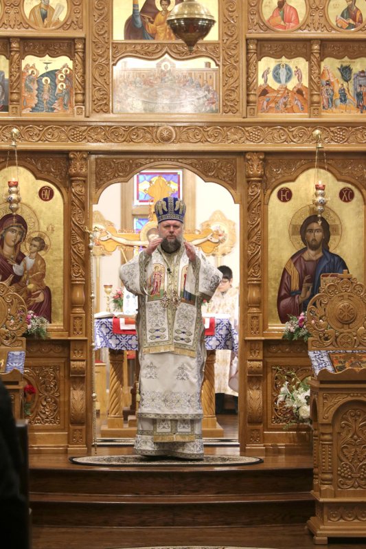 Noi măsuri și îndemnuri pentru parohiile și mănăstirile din diasporă 141474