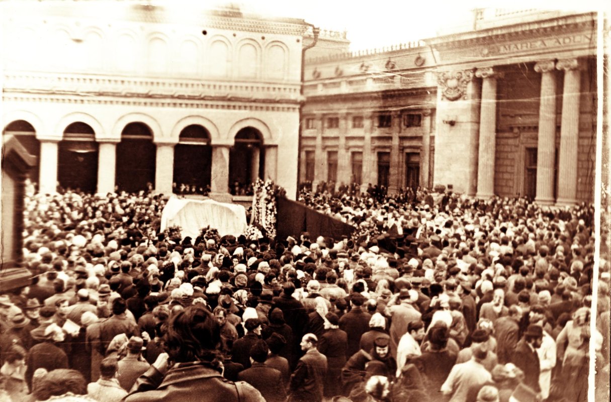 43 de ani de la mutarea la Domnul a Patriarhului Justinian  141511