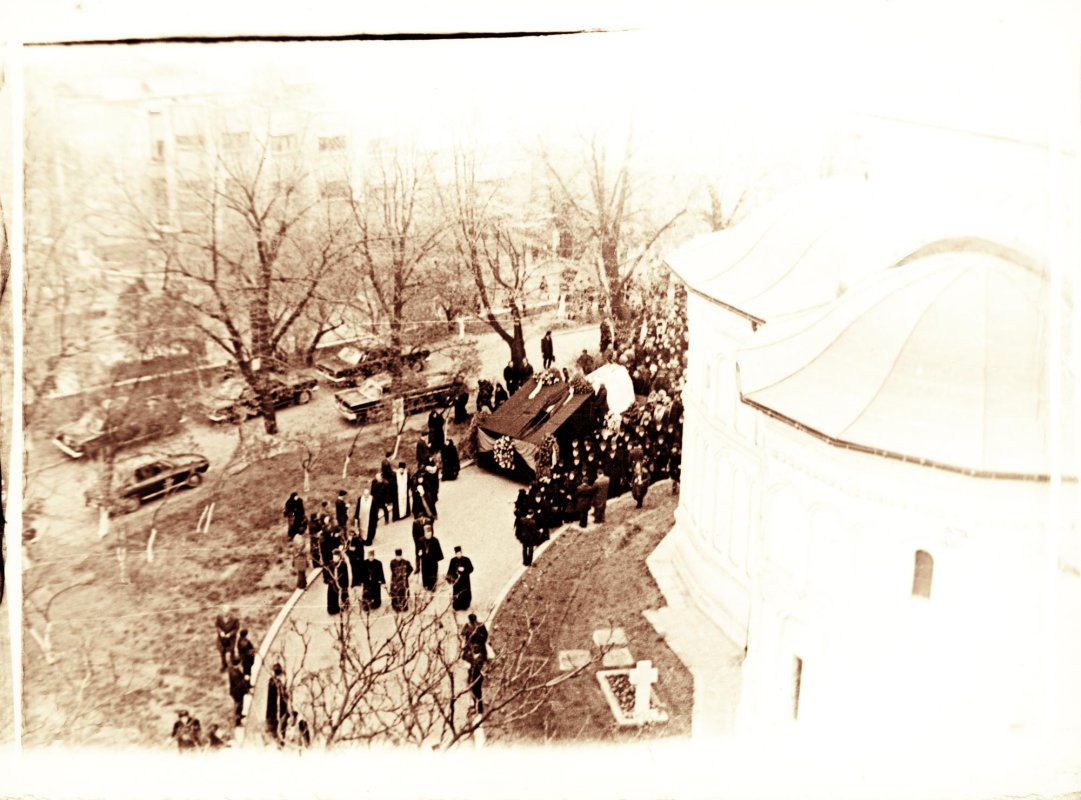 43 de ani de la mutarea la Domnul a Patriarhului Justinian  141514