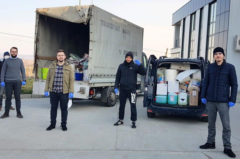 30 de voluntari și 5 autoturisme cu șofer, la dispoziția persoanelor aflate în dificultate 141566