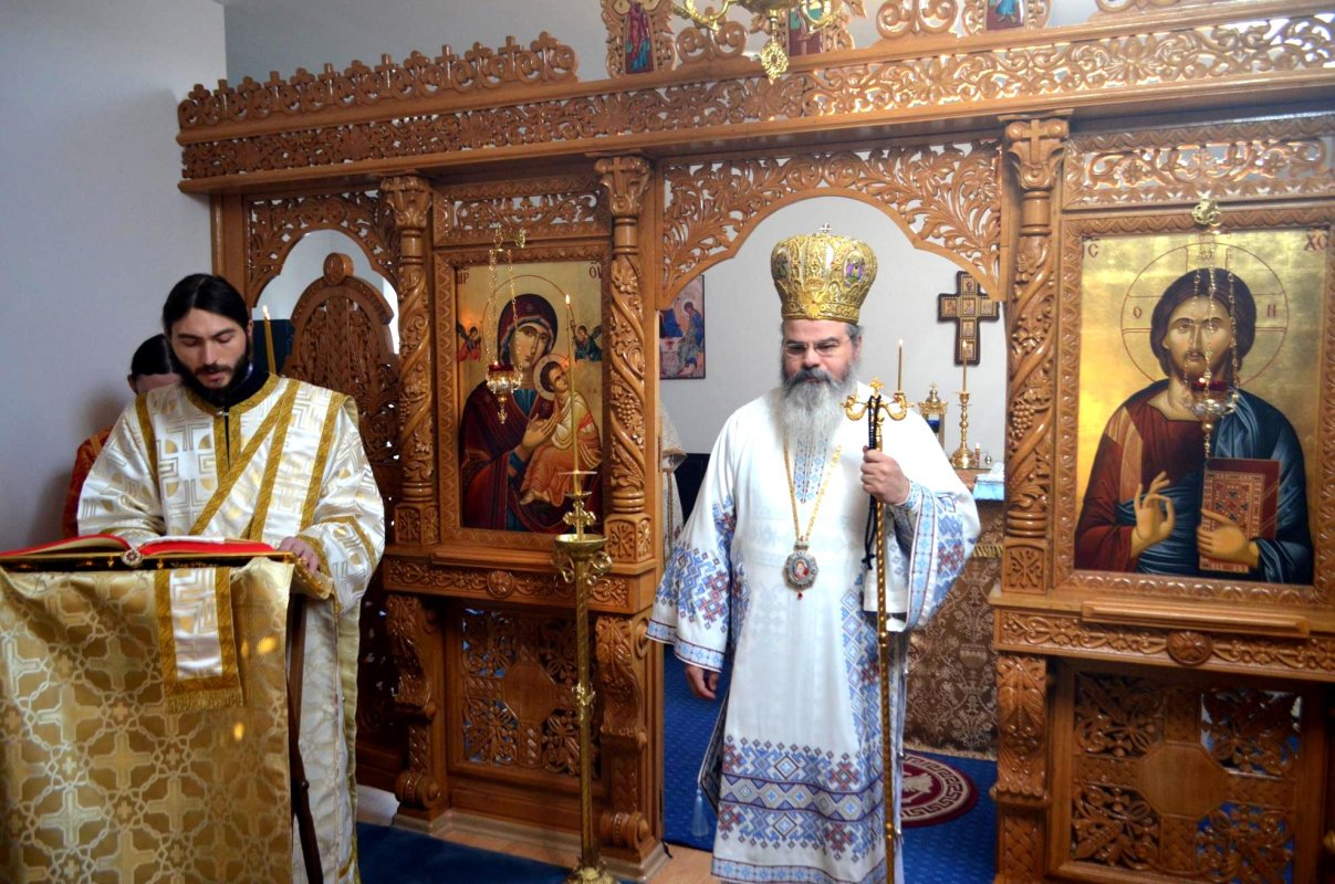 „Casa noastră poate să devină un loc în care Dumnezeu ni Se descoperă” 141563