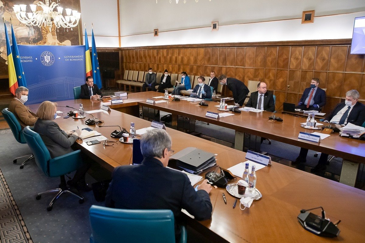 Debitorii care beneficiază  de amânarea ratelor 141656