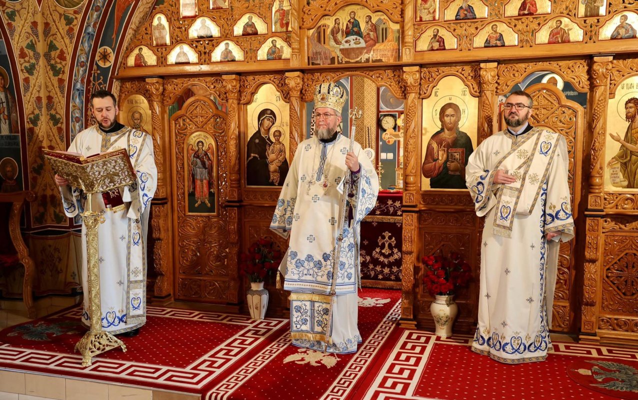 Liturghie arhierească la Baia Mare 141697