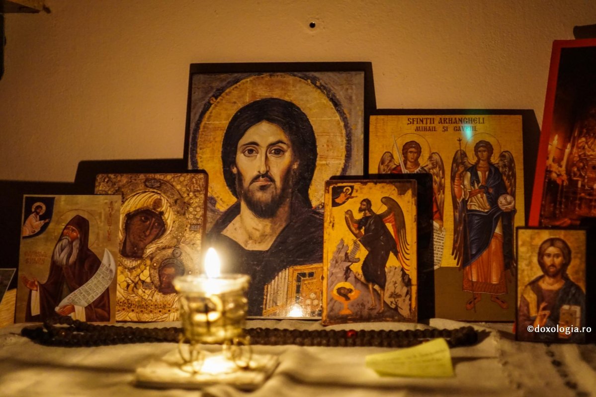 Voi staţi acasă, Hristos Domnul vine la voi! 141763