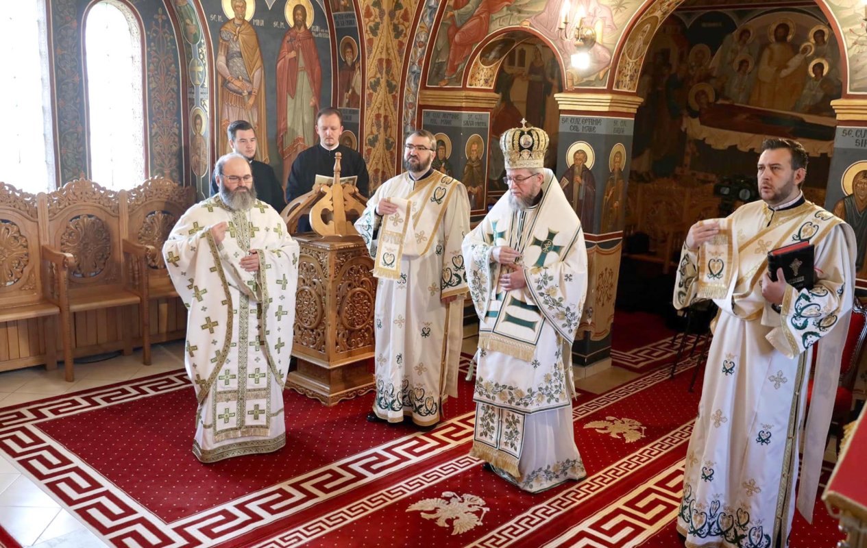 Îndemnul Bisericii şi al Părinţilor ei: rugăciune şi post 141823