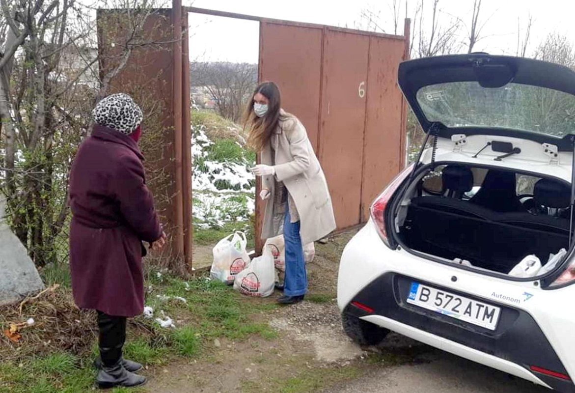 Noi acţiuni de sprijinire a spitalelor şi a persoanelor aflate în izolare 141808