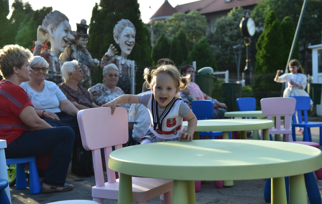 Ajutor financiar pentru plata bonei 141923