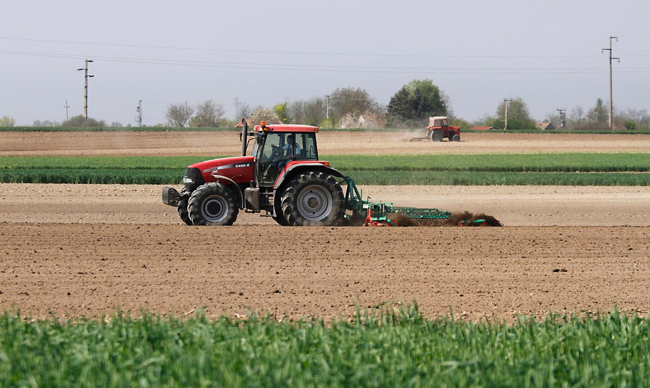 Fermierii, invitați să încheie contracte pentru irigare 141925