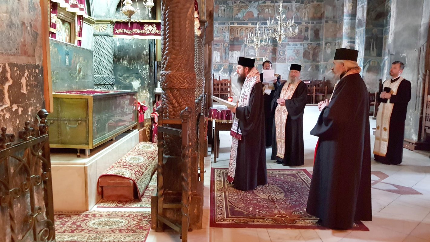 Procesiune în Suceava cu cinstitele moaște ale Sfântului Ioan cel Nou 141868