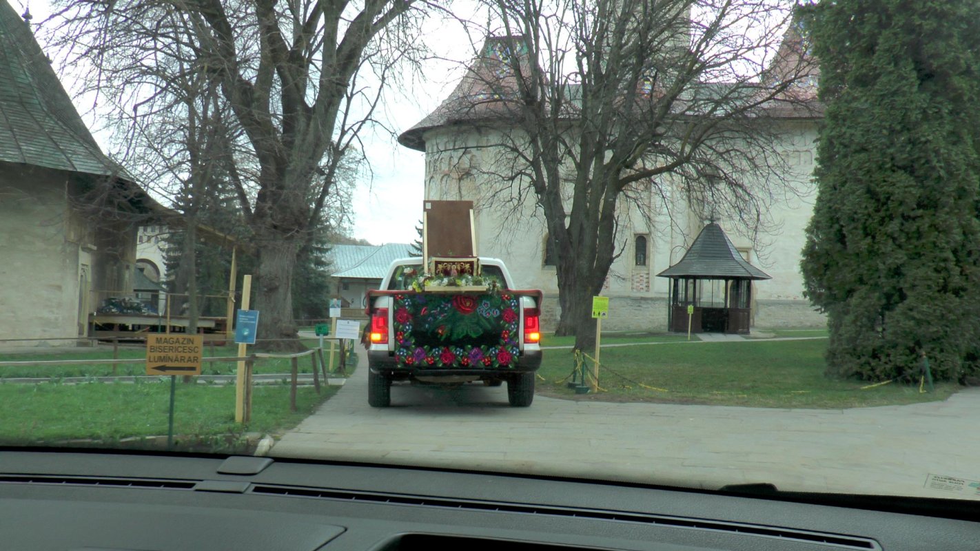Procesiune în Suceava cu cinstitele moaște ale Sfântului Ioan cel Nou 141872