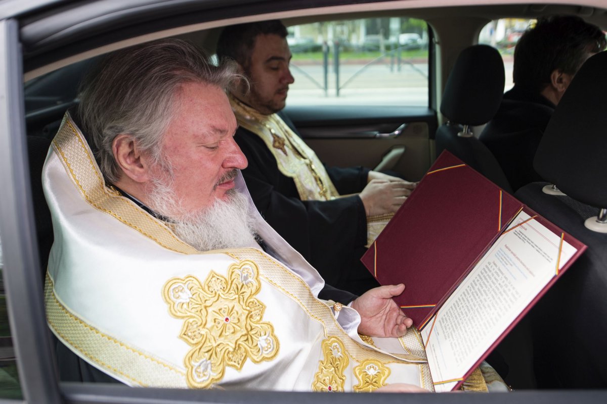 Procesiune cu moaştele Sfântului Dimitrie cel Nou pe străzile Capitalei 142125