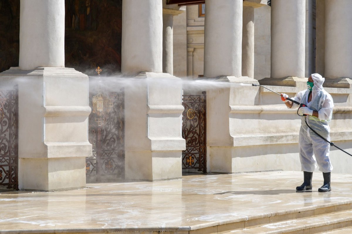 Acțiune pentru combaterea răspândirii noului coronavirus pe Colina Patriarhiei 142349