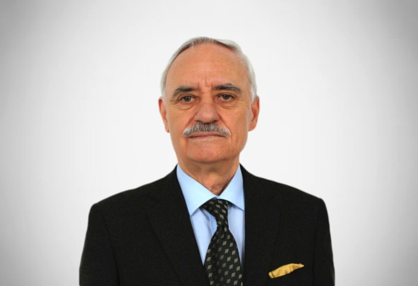 Tinerețea profesorului de comunicare 142333