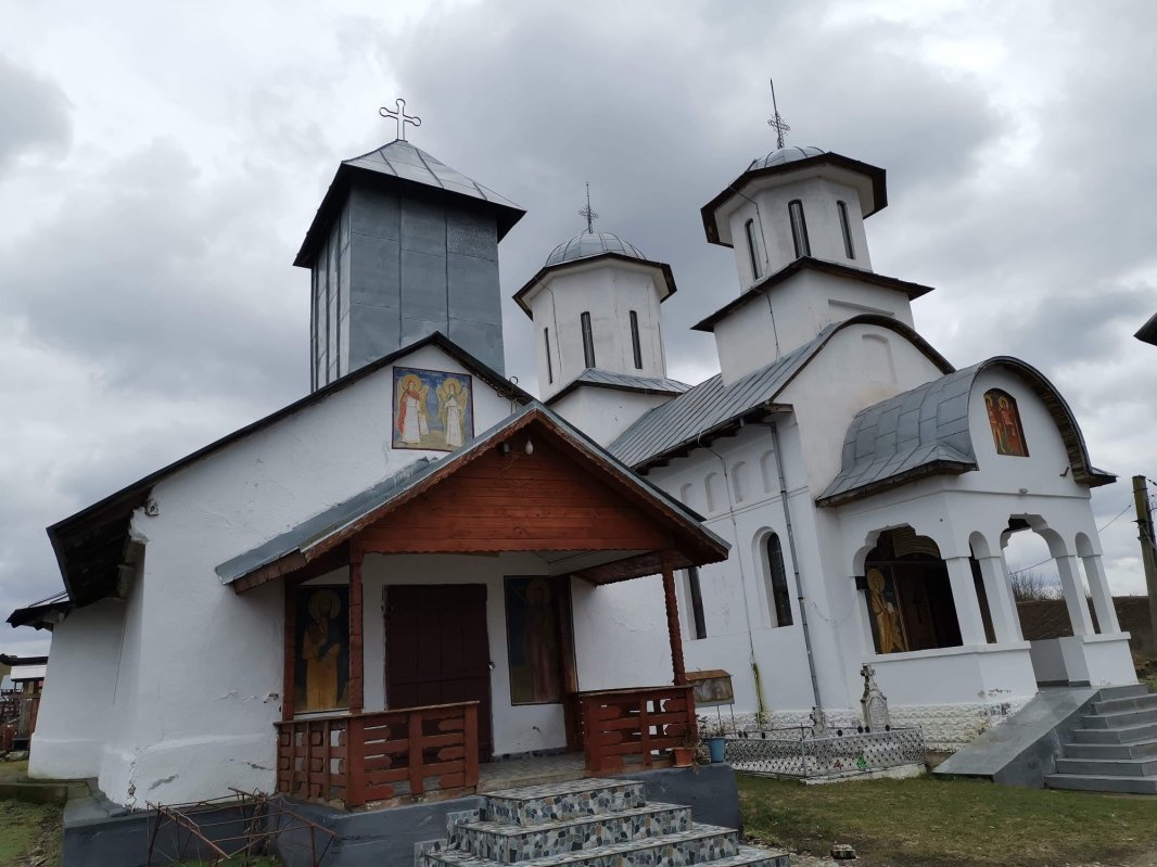 Floreşti, istorie şi freamăt de codru eminescian 142435