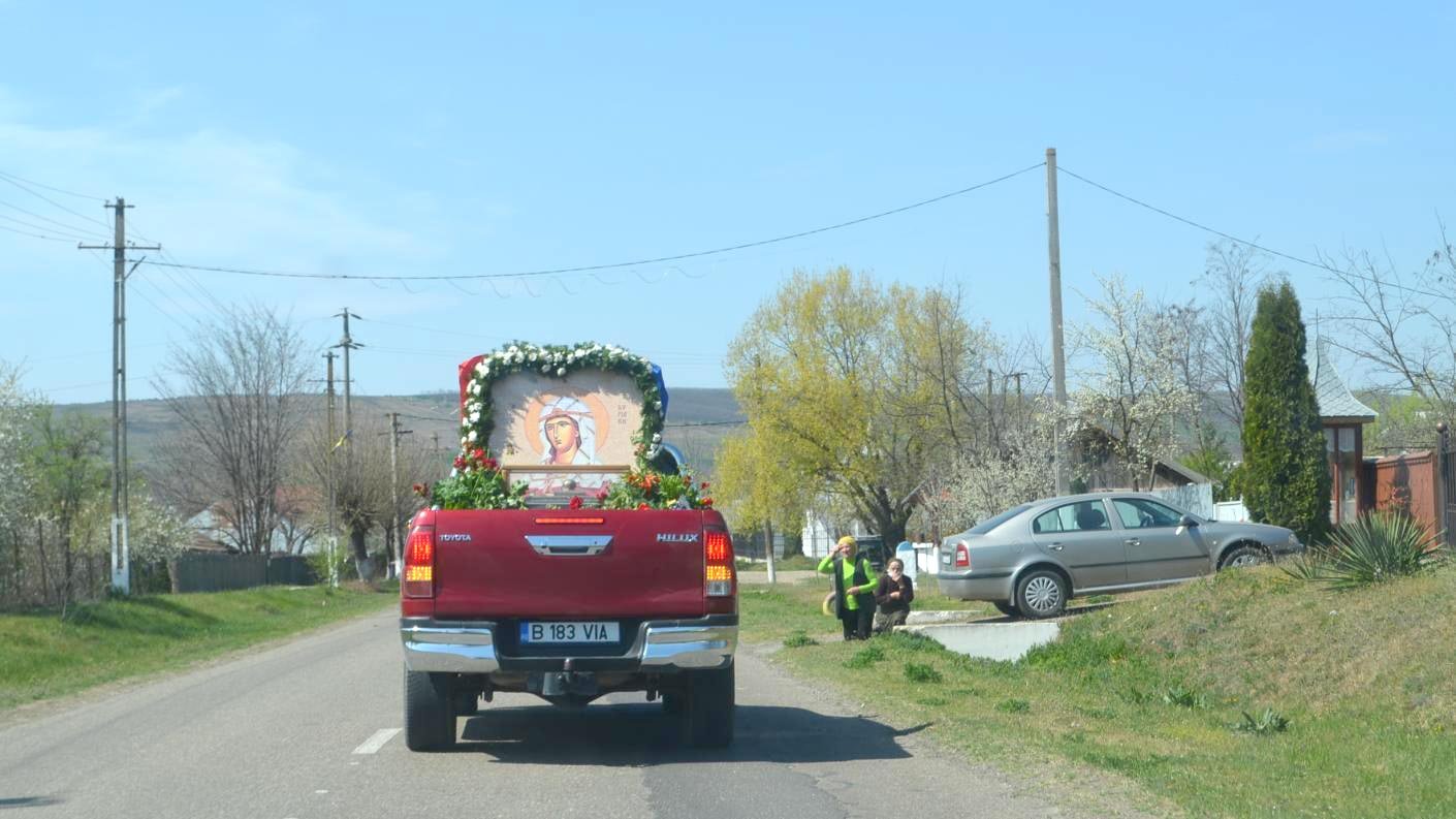 Pelerinaj cu moaştele Sfintei Muceniţe Chiriachi în Episcopia Huşilor 142672