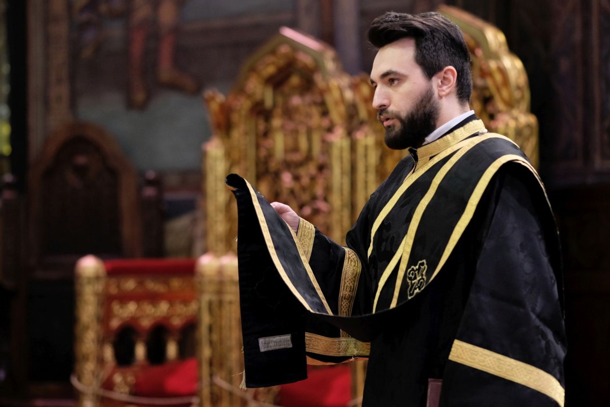 Denia zilei care amintește de instituirea Sfintei Euharistii 142907