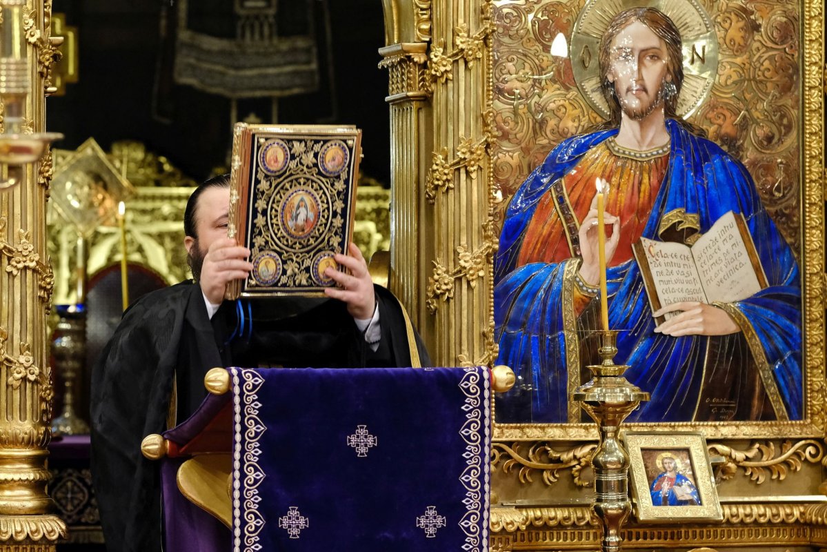 Denia zilei care amintește de instituirea Sfintei Euharistii 142910