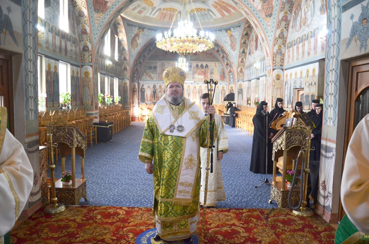 „Domnul Hristos ne descoperă în chip desăvârșit icoana smereniei absolute” 142769