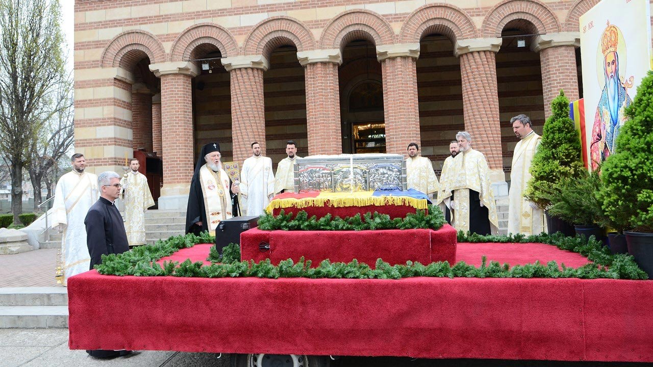 Încurajare și binecuvântare prin moaștele Sfântului Ierarh Nifon 142776