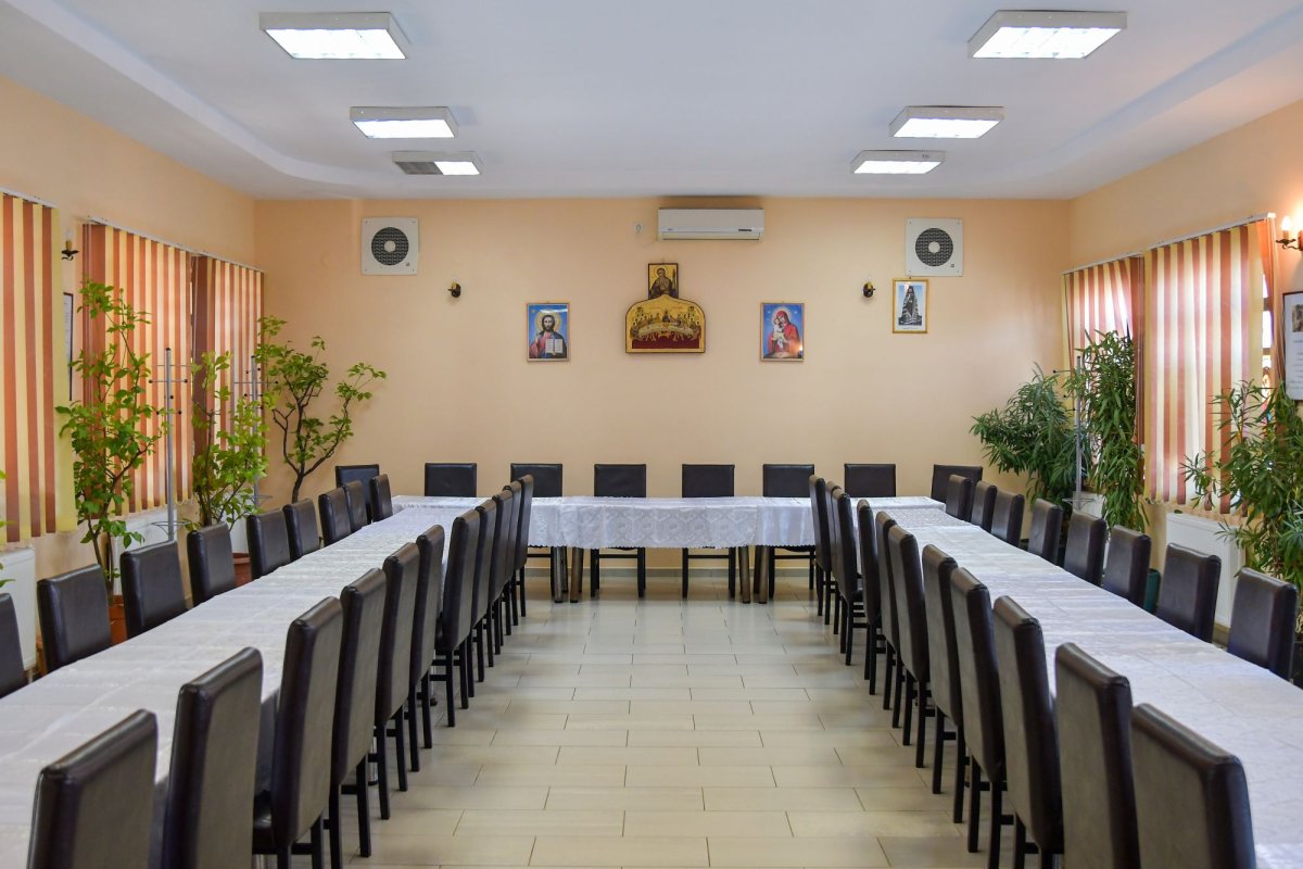 Un porto-franco al filantropiei 142810