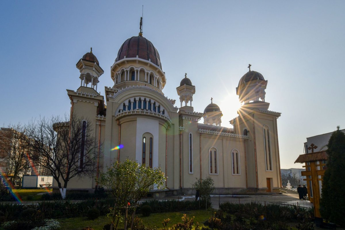 Un porto-franco al filantropiei 142813