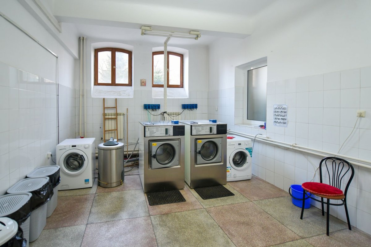 Un porto-franco al filantropiei 142836