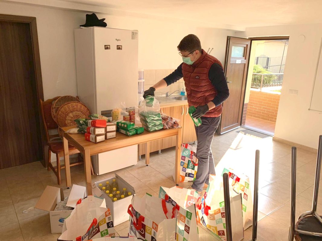 Ajutoare pentru persoanele vulnerabile din Mediaș și Agârbiciu 142867