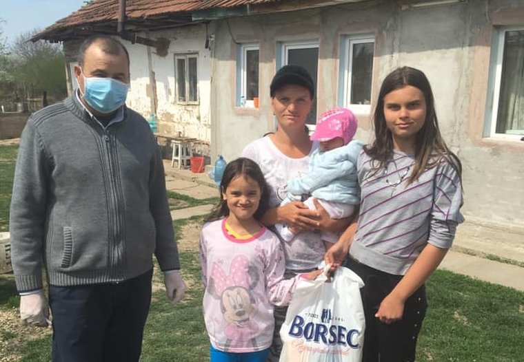 Ajutorarea semenilor în Parohia Sudiți din Ilfov 143632