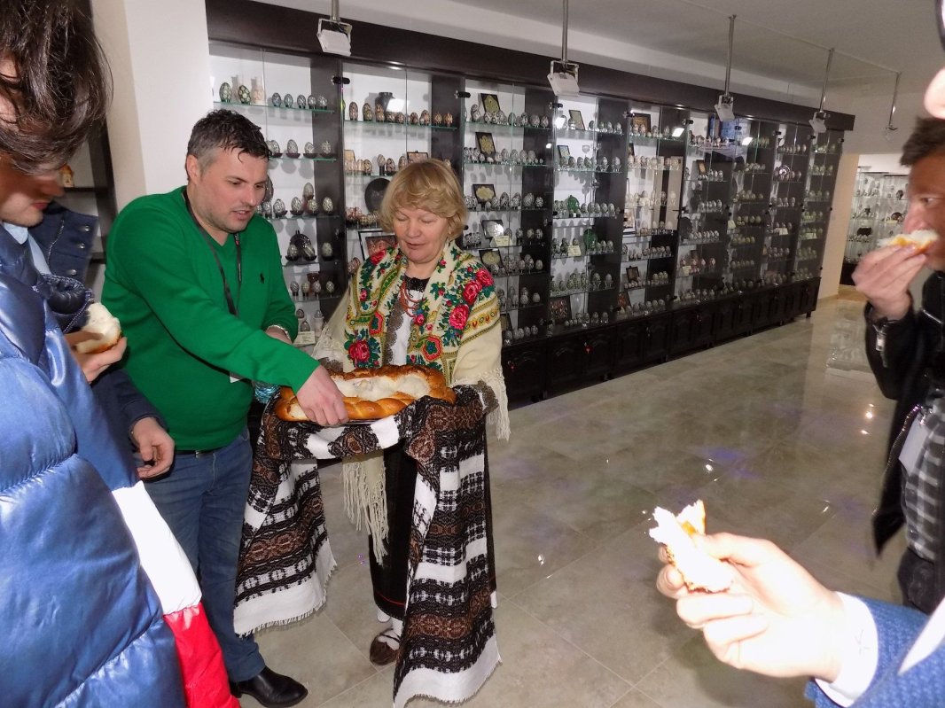 „Veșnica trudă a creației și trăirea pentru frumos” 142929