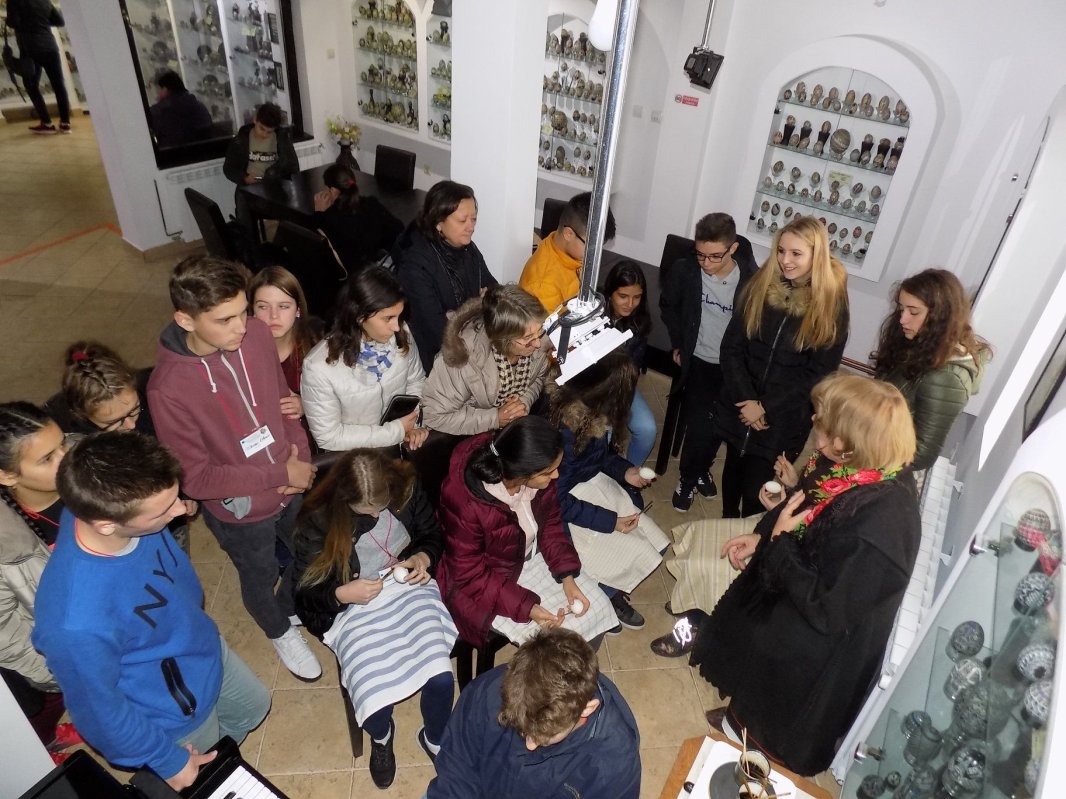 „Veșnica trudă a creației și trăirea pentru frumos” 142930