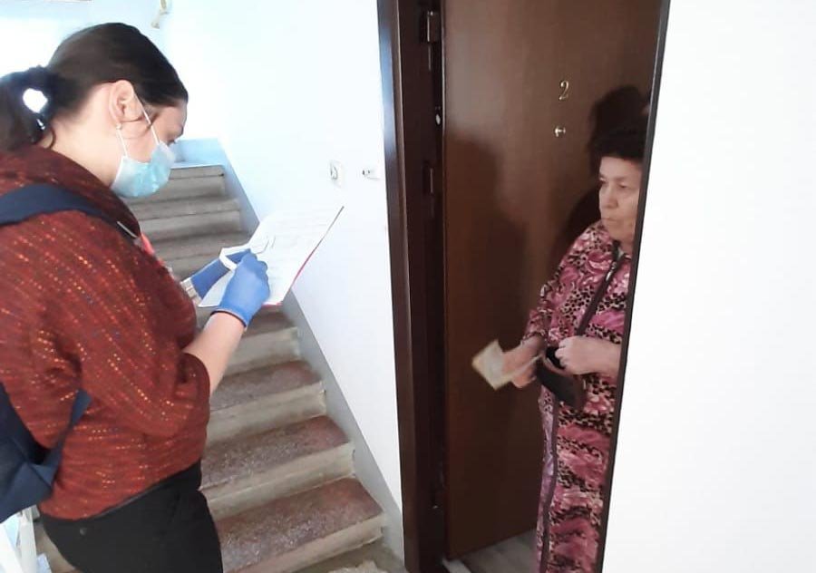 Voluntari braşoveni în sprijinul vârstnicilor și spitalelor 142868