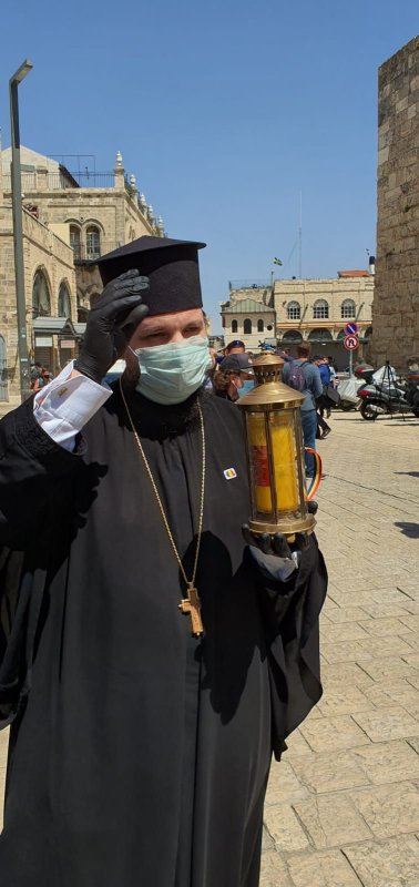 Minunea de la Mormântul Domnului, speranță în vreme de pandemie 143163