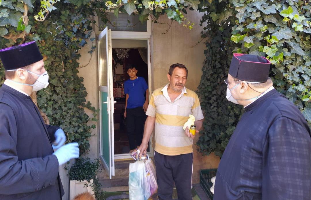 Acţiunile filantropice din eparhii continuă în perioada pascală 143363