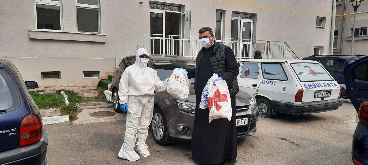 Ajutorarea semenilor și a instituțiilor medicale continuă 143393