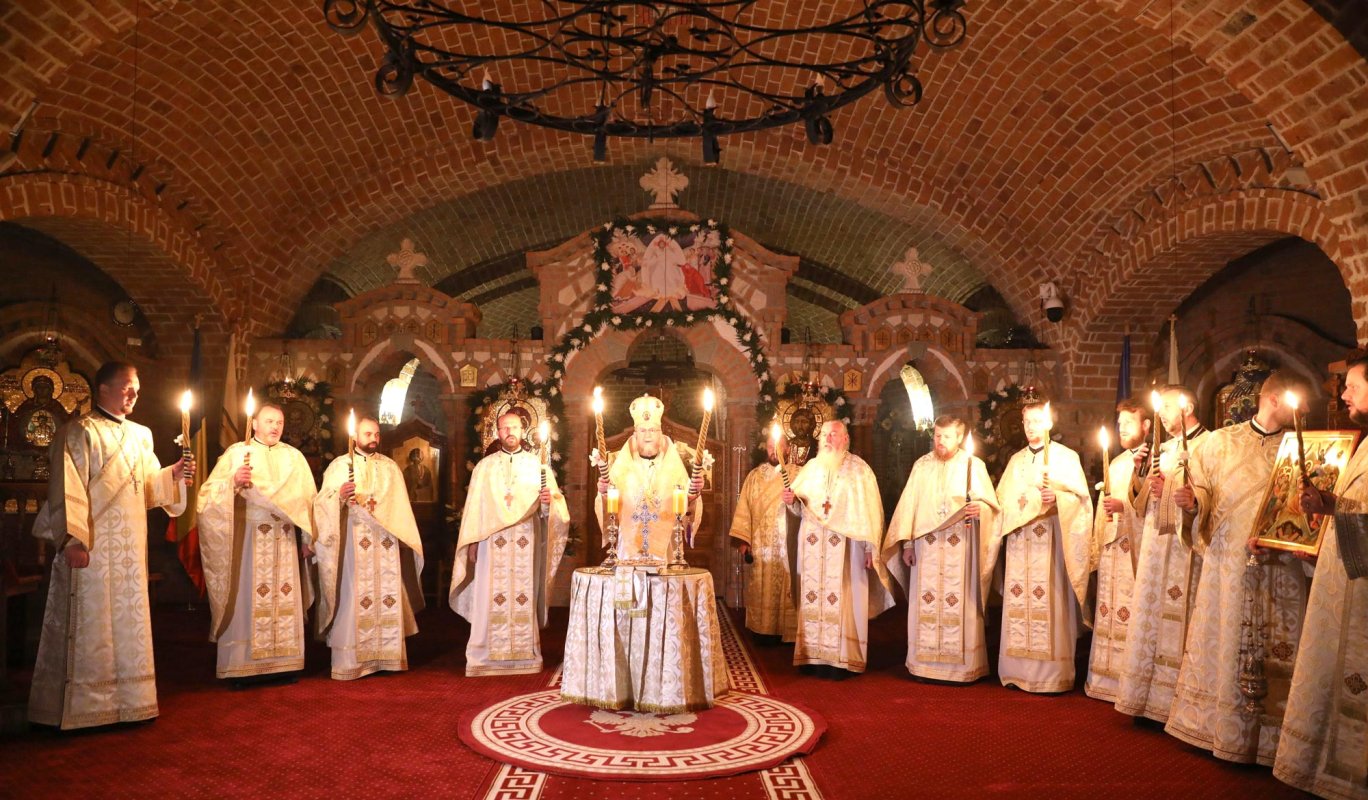 Slujiri arhiereşti la Baia Mare 143411