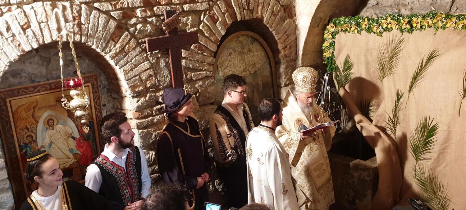 Ape și izvoare tămăduitoare din țara noastră 143508