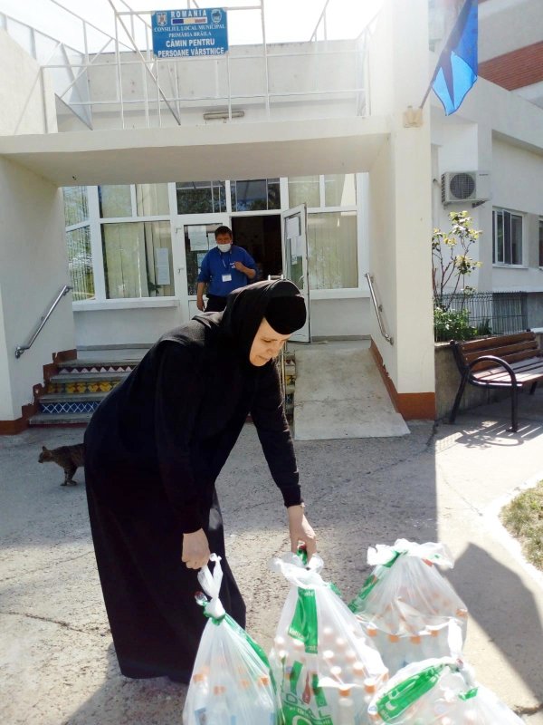 Noi campanii de ajutorare a persoanelor vulnerabile în Patriarhia Română 143726