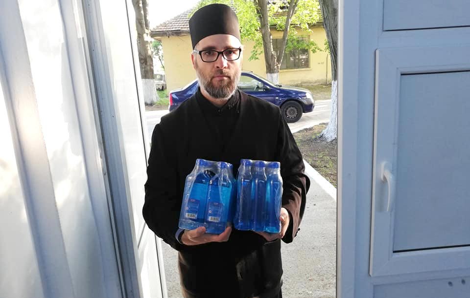 Donaţie din partea Paraclisului „Sfântul Irodion” din Poiana Mare, județul Dolj 143816