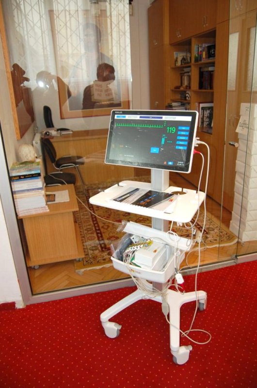 Donație de aparatură medicală făcută de Arhiepiscopia Timișoarei 143928