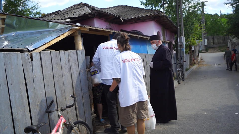 Un nou ajutor financiar și material oferit  de Patriarhia Română celor afectați de pandemie în perioada 28 aprilie - 4 mai 2020 144178
