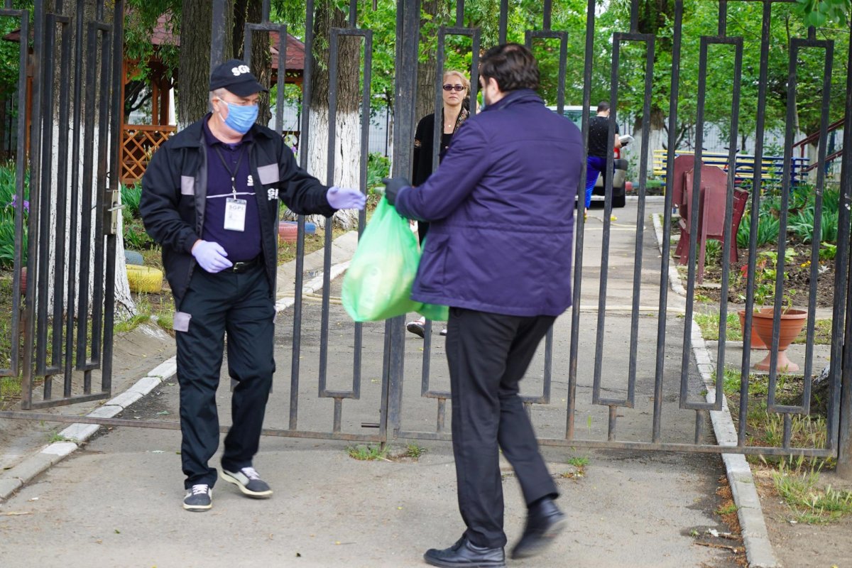 Ajutorarea semenilor continuă în Mitropolia Munteniei şi Dobrogei 144201