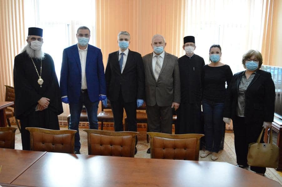 Binecuvântare arhierească pentru medicii români care fac voluntariat în Bălţi 144314