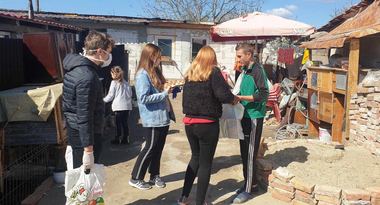 Ajutoare pentru persoane vulnerabile şi sprijin pentru instituţii, în judeţul Hunedoara 144386