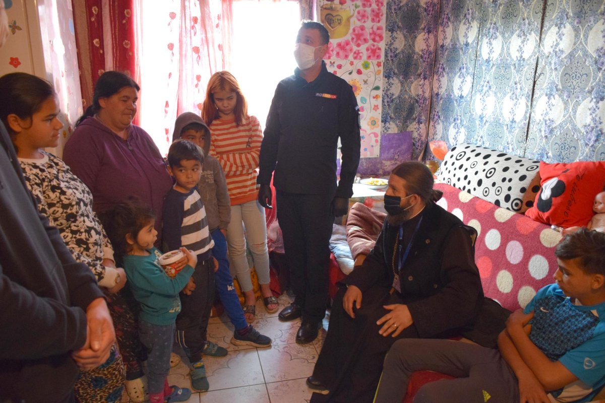 Campania „Mâinile bucuriei” în Episcopia Caransebeșului 144379