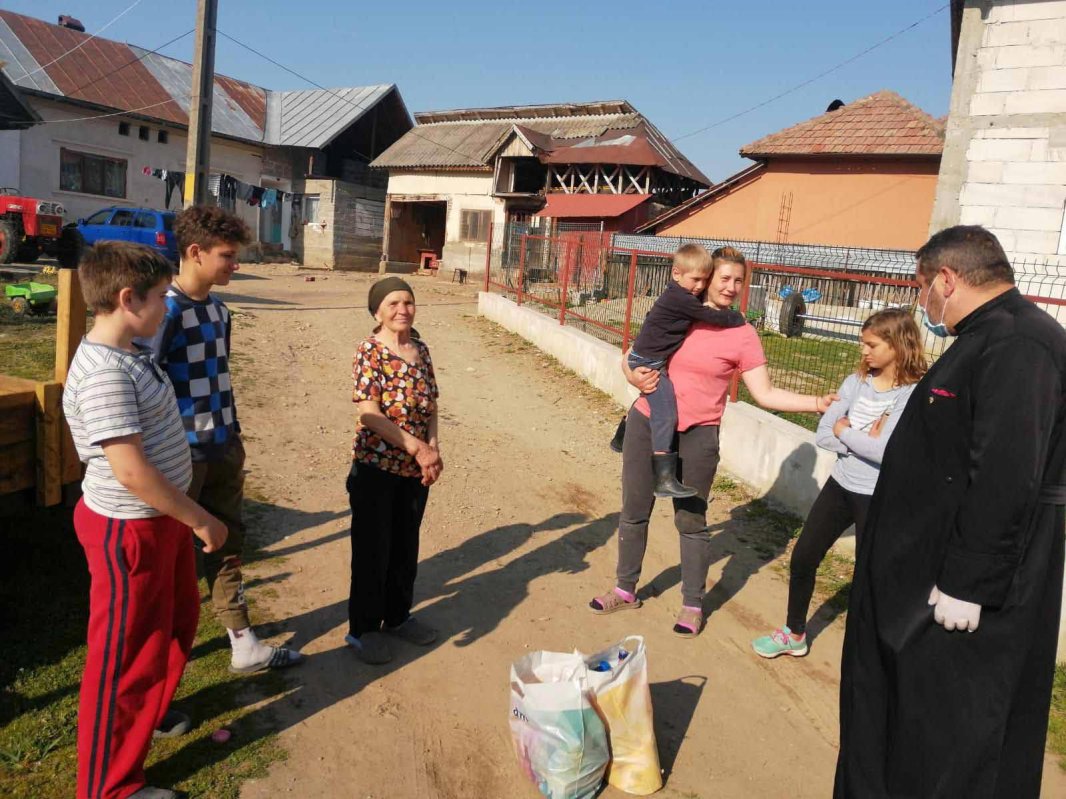 Sprijin material şi moral pentru persoanele afectate de pandemie 144510