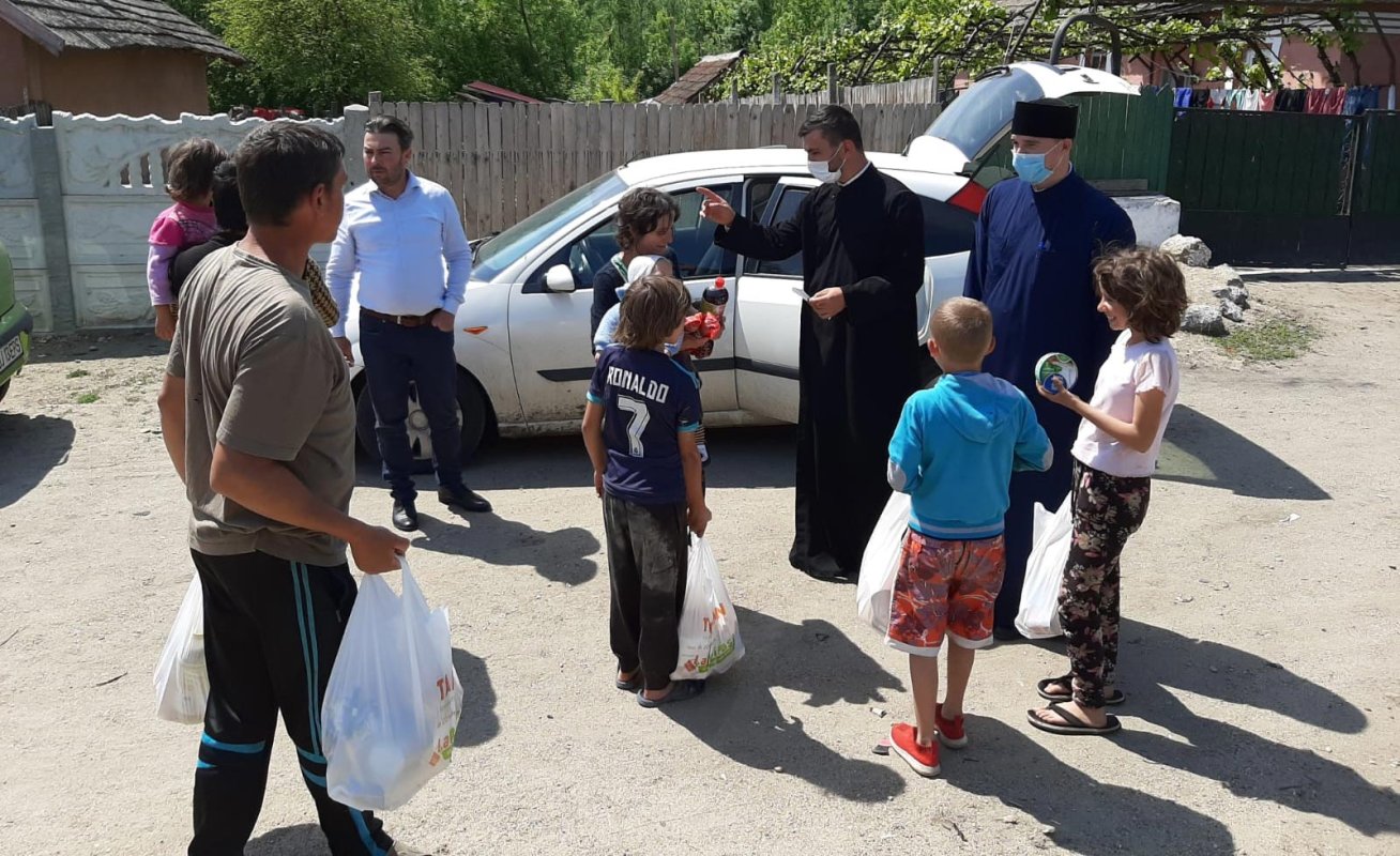 Proiect filantropic la două parohii din Protoieria Craiova Nord 144623