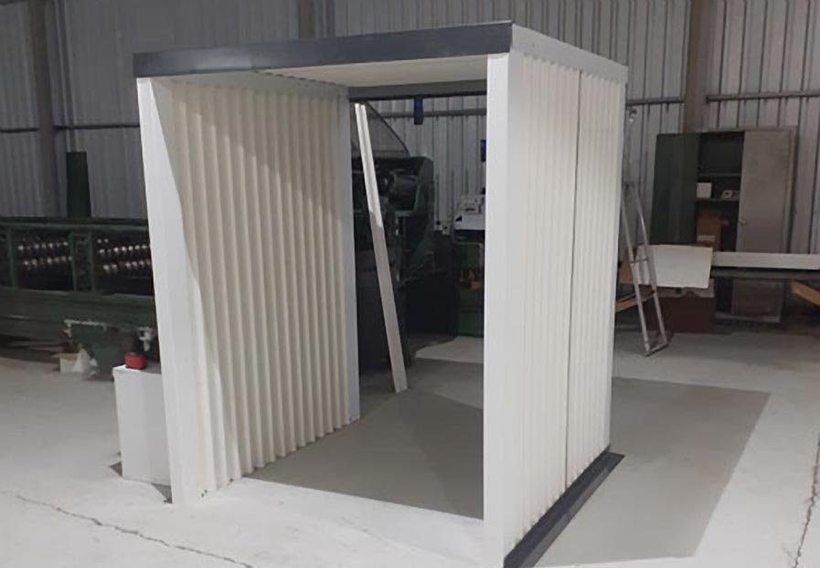 Tablete şi alimente pentru copiii nevoiaşi din parohia botoșăneană Chișcăreni 144690