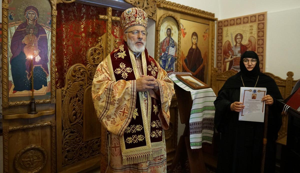 Zi de sărbătoare la Schitul Florica din județul Argeș 144675