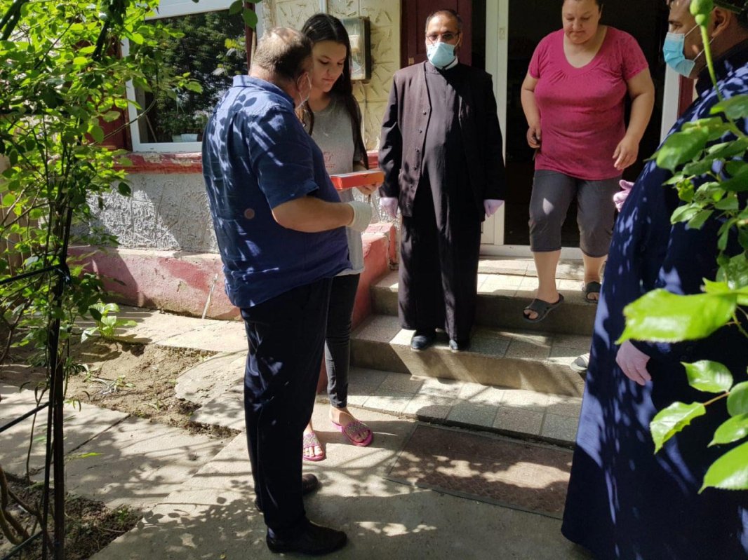 Filantropia şi sprijinirea educaţiei, constante în activitatea eparhiilor 144709