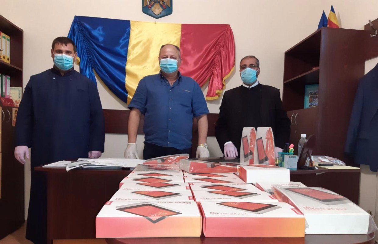 Filantropia şi sprijinirea educaţiei, constante în activitatea eparhiilor 144710